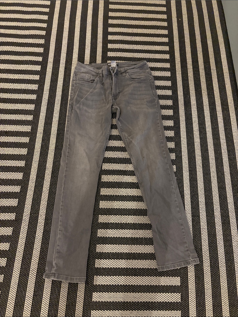 Free Planet Men's Straight Jeans in Gray